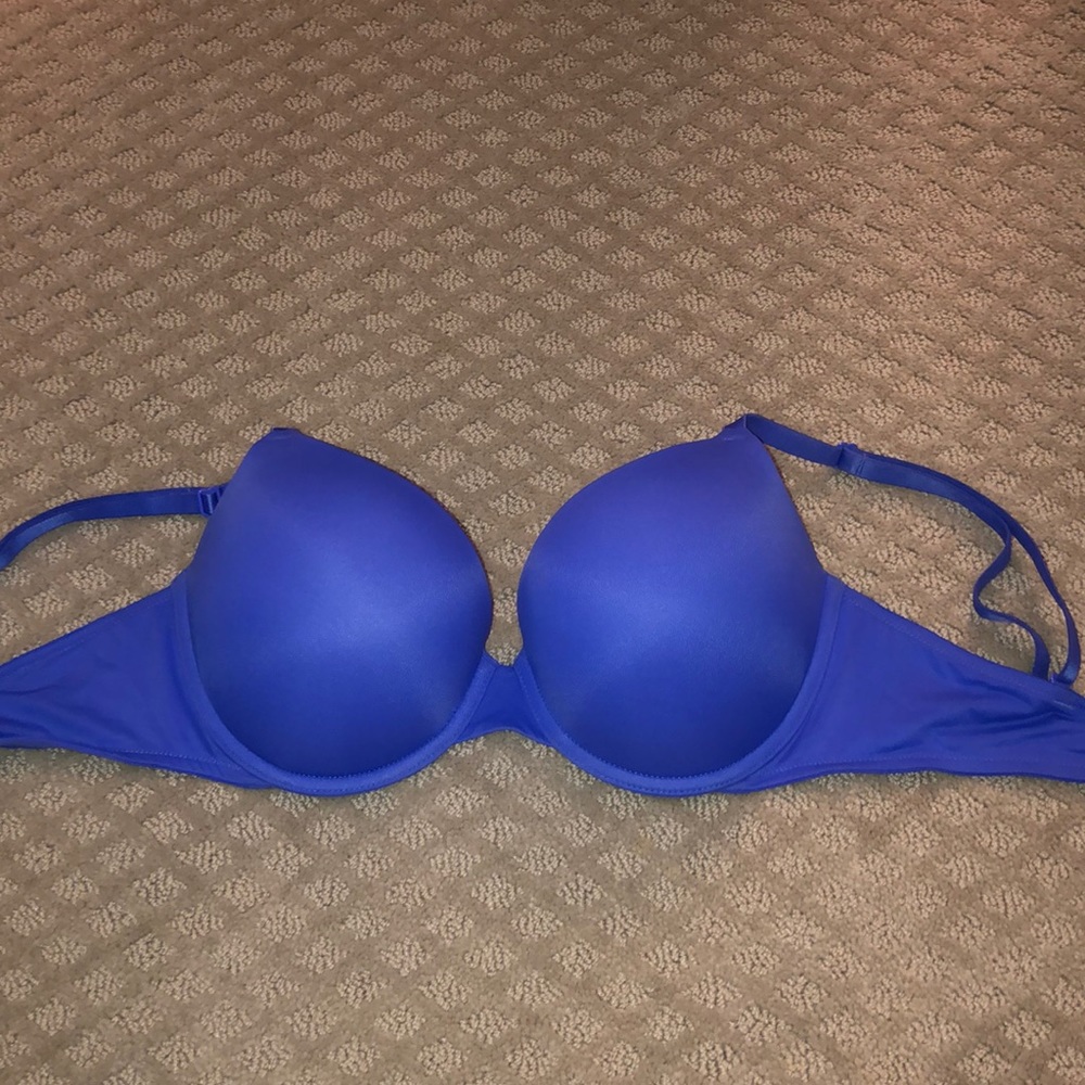 Victoria’s secret pink pushup bra